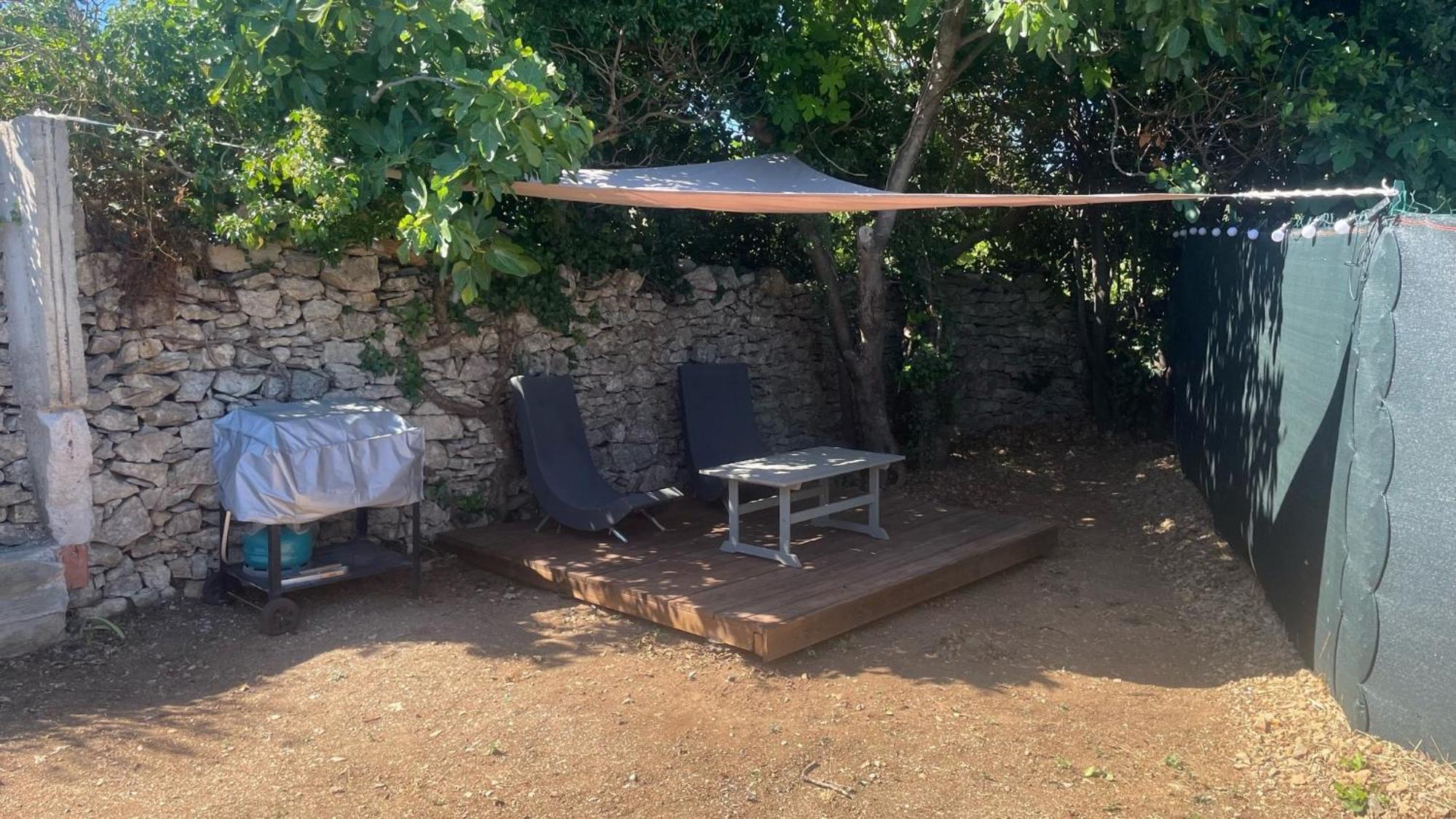 Mobil-Home En Pleine Nature A 3 Mins Du Lac Du Salagou Avec Vue Panoramique Lacoste  Eksteriør bilde
